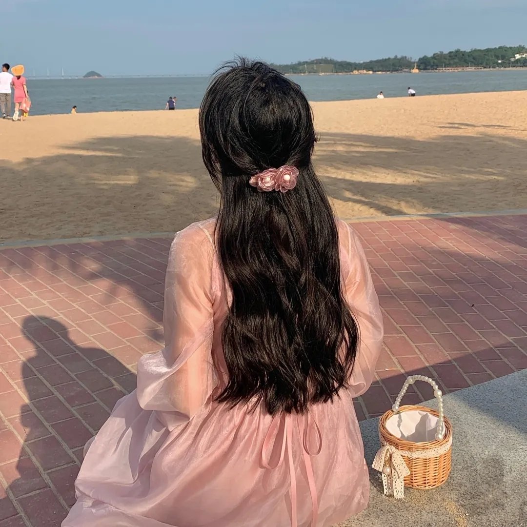 间谍嬉春